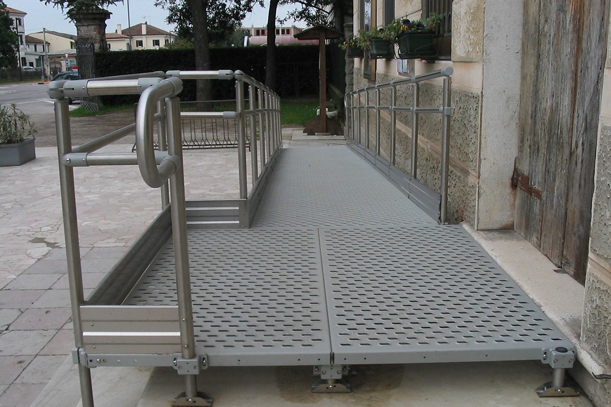 Modular ramp