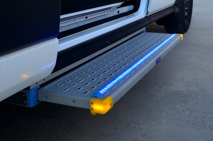 Gradino elettrico automatico